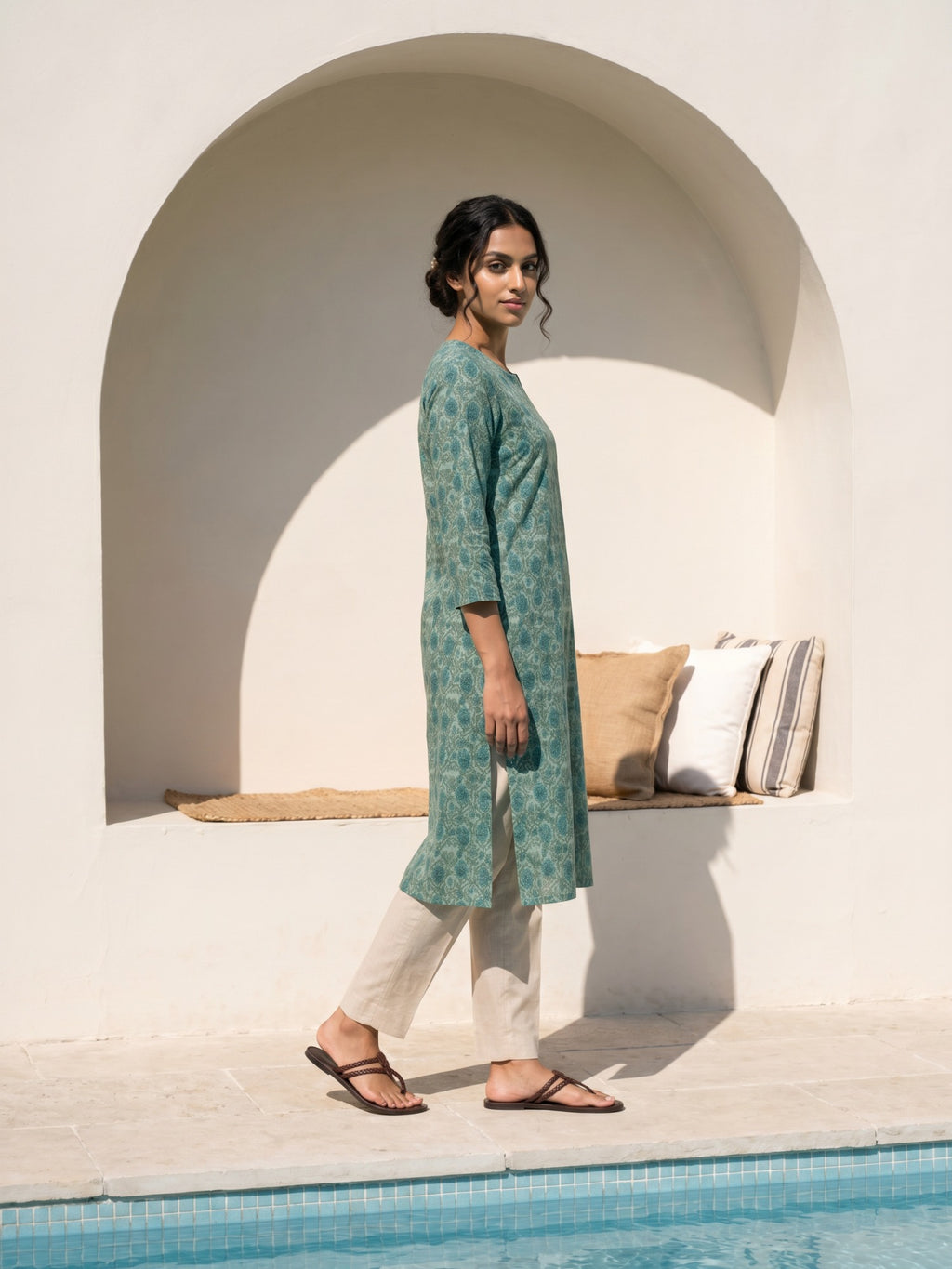 Philauri Women Floral Printed Indie Florals Kurta