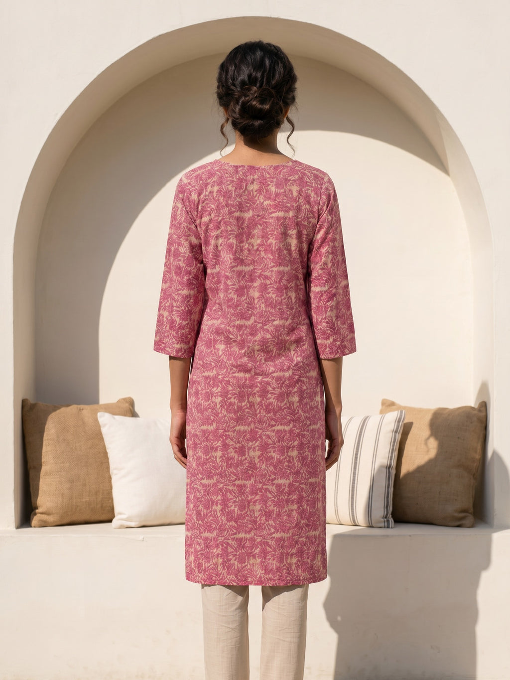 Philauri Women Floral Printed Kurta