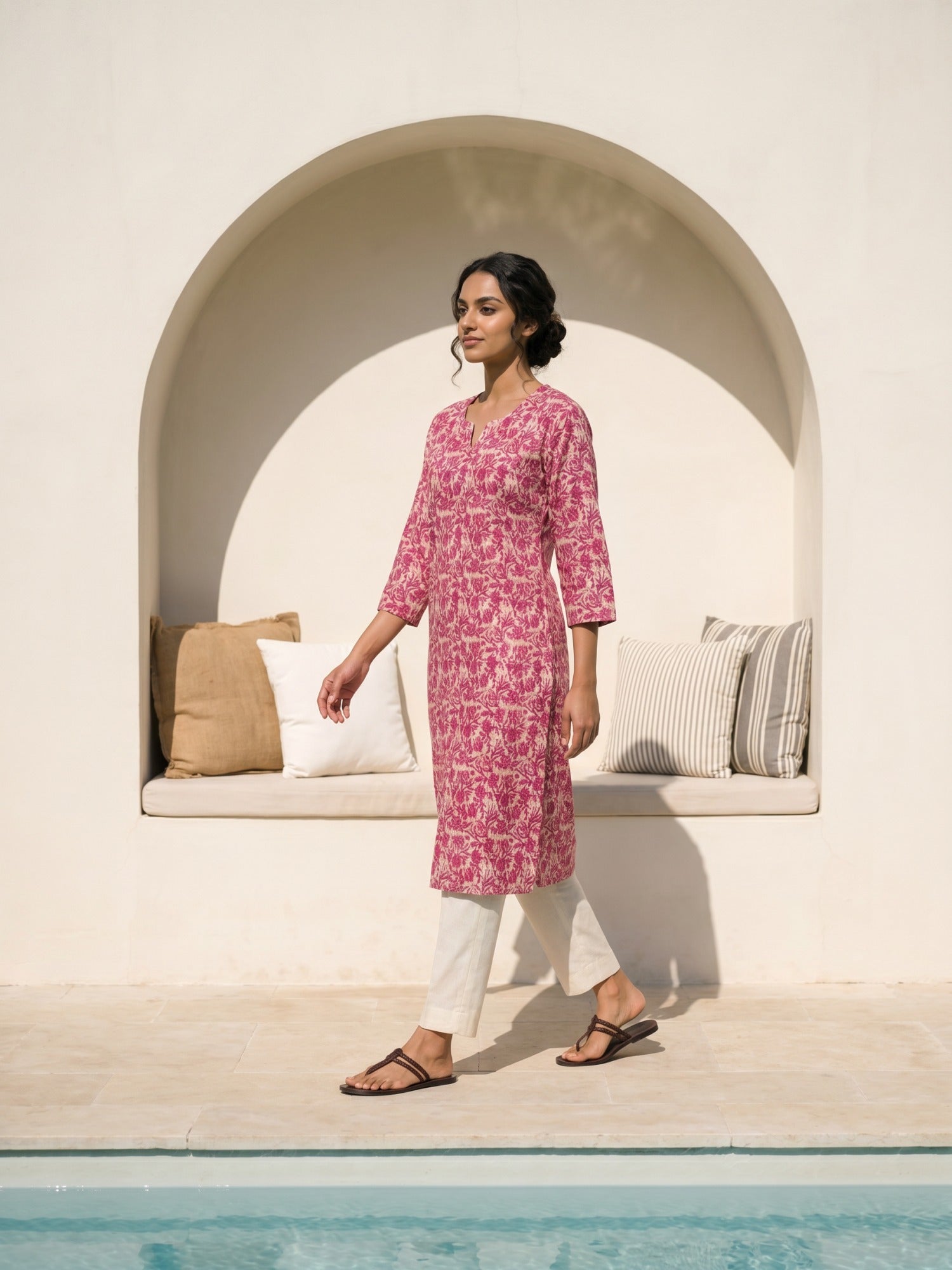 Philauri Women Floral Printed Kurta