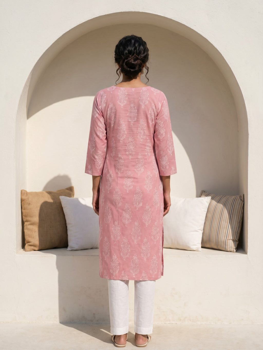 Philauri Women Ethnic Motifs Printed Thread Work Indie Prints Kurta
