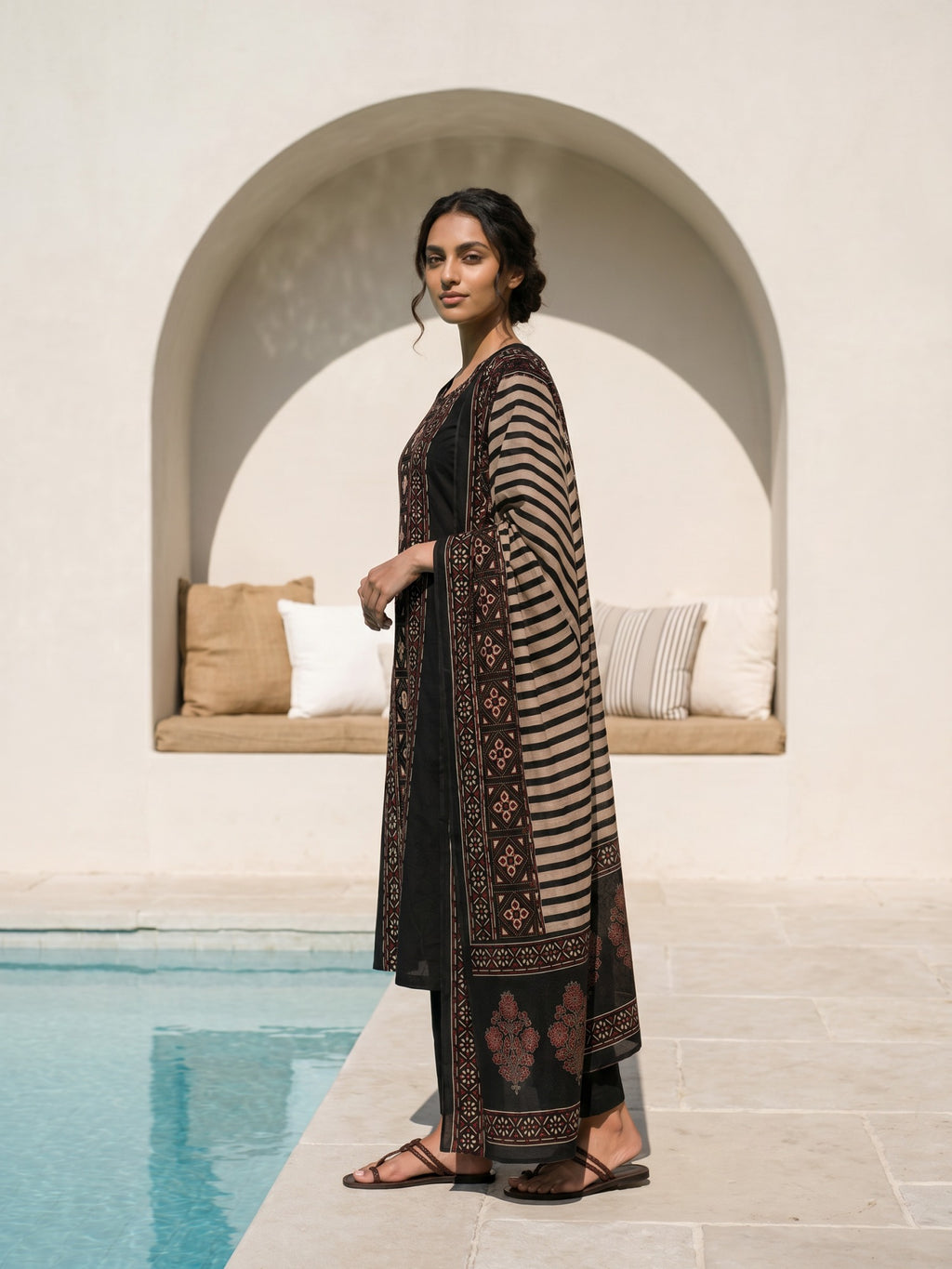 Philauri Women Ethnic Motifs Embroidered Regular Thread Work Pure Cotton Kurta with Trousers & With Dupatta