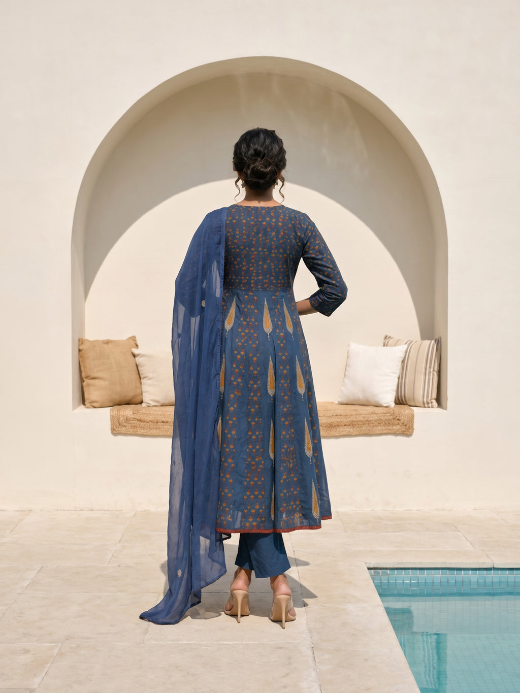 Philauri Women Ethnic Motifs Printed Empire Thread Work Pure Cotton Kurta with Trousers & With Dupatta