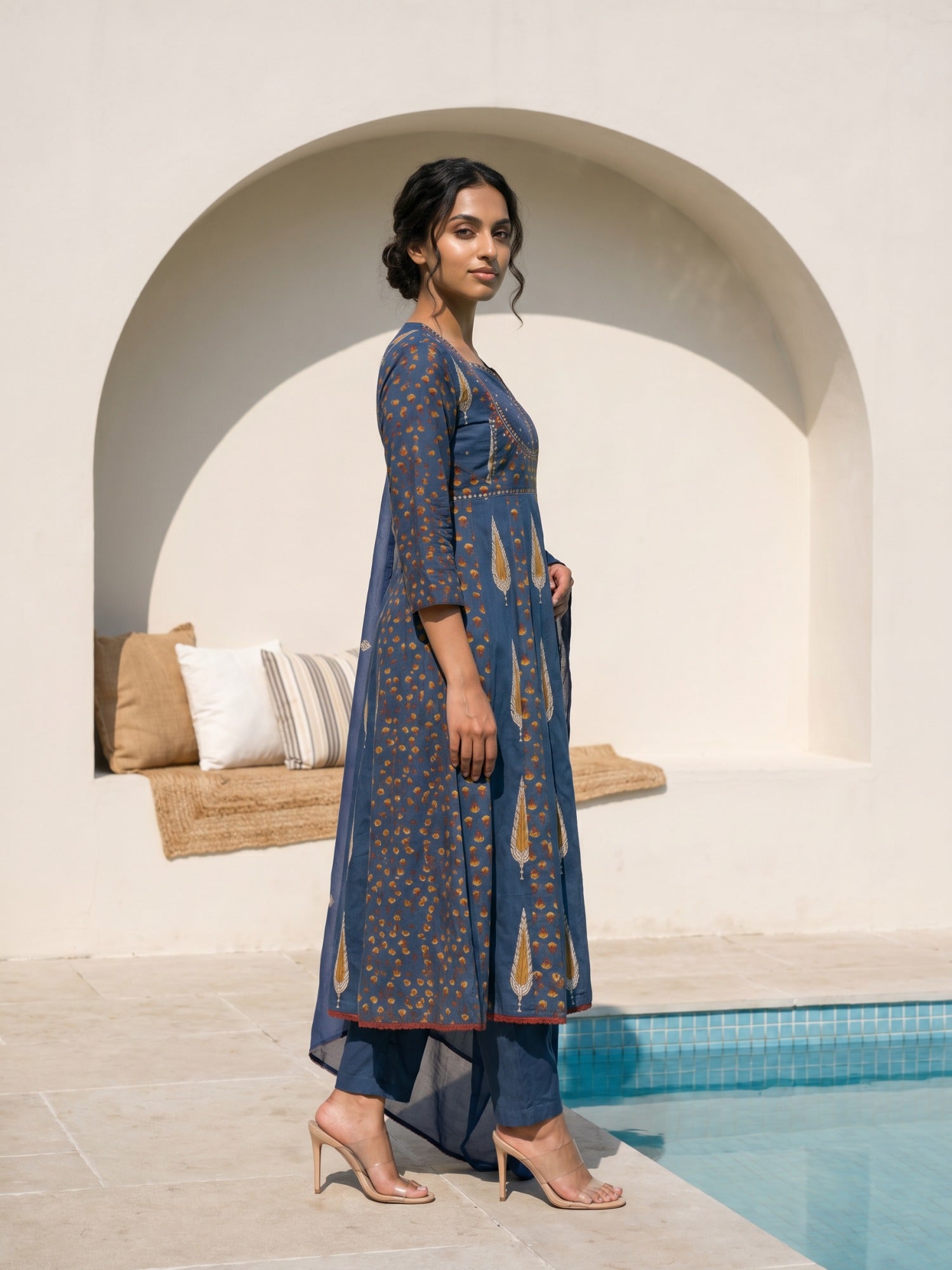 Philauri Women Ethnic Motifs Printed Empire Thread Work Pure Cotton Kurta with Trousers & With Dupatta