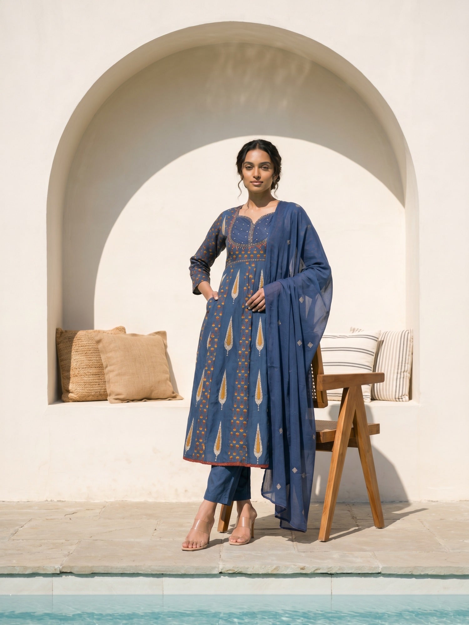 Philauri Women Ethnic Motifs Printed Empire Thread Work Pure Cotton Kurta with Trousers & With Dupatta