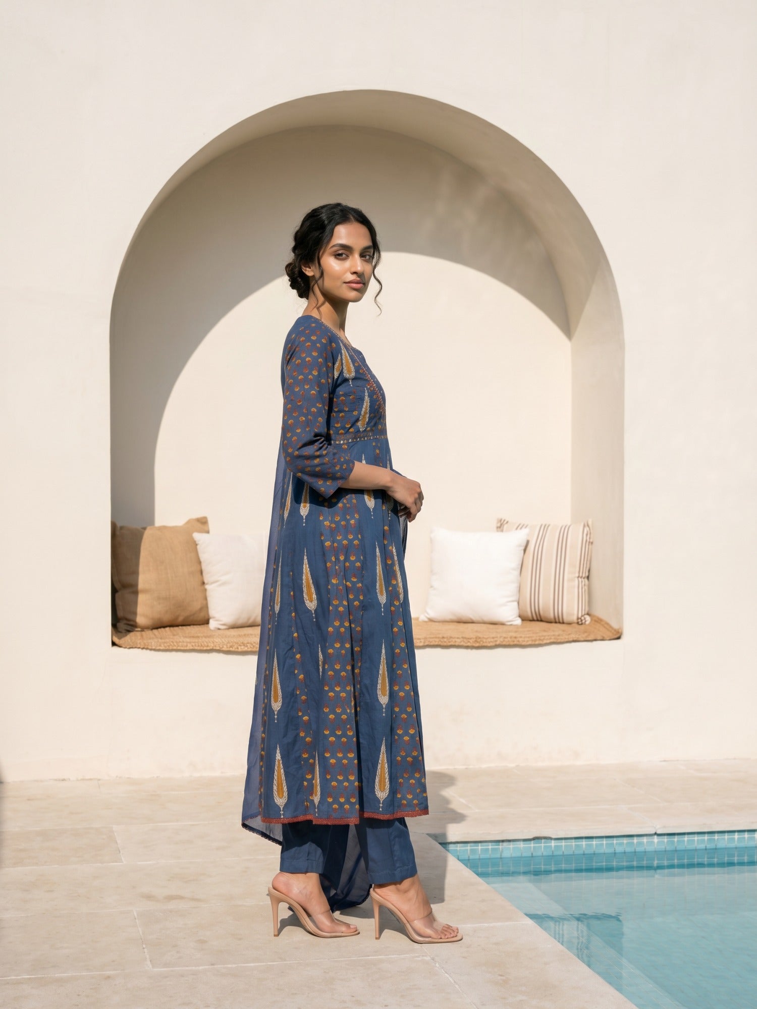 Philauri Women Ethnic Motifs Printed Empire Thread Work Pure Cotton Kurta with Trousers & With Dupatta