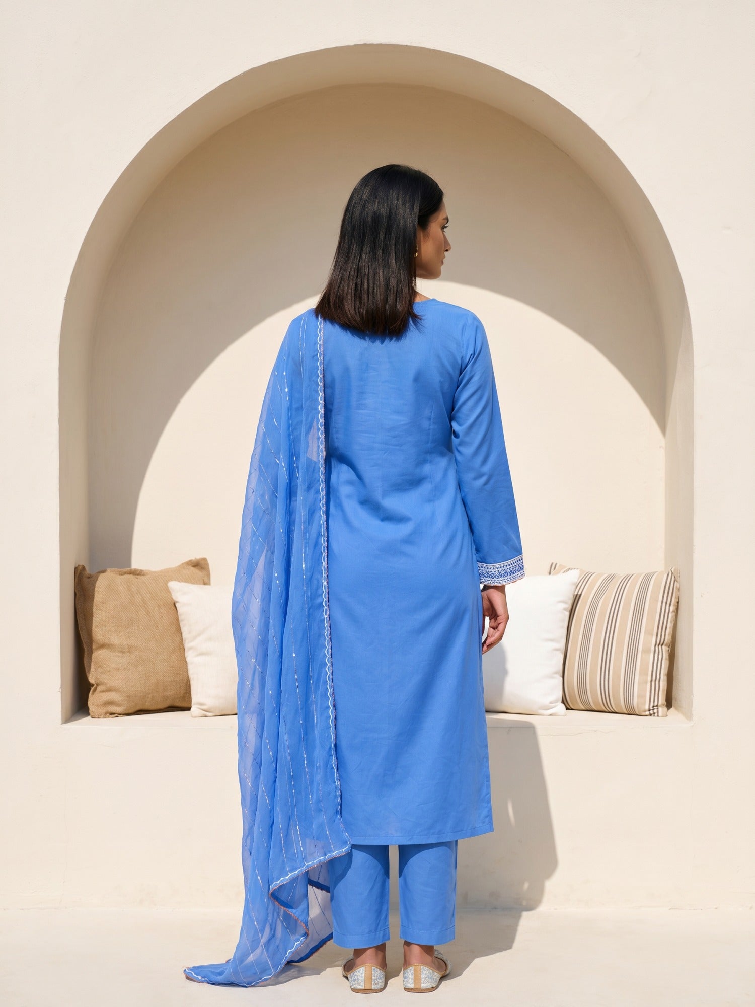 Philauri Women Ethnic Motifs Embroidered Regular Thread Work Pure Cotton Kurta with Trousers & With Dupatta