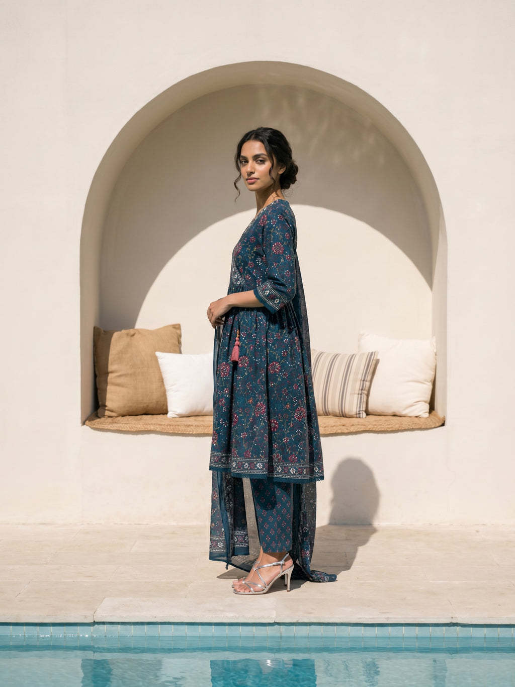 Philauri Women Floral Printed Angrakha Pure Cotton Kurta with Trousers & With Dupatta