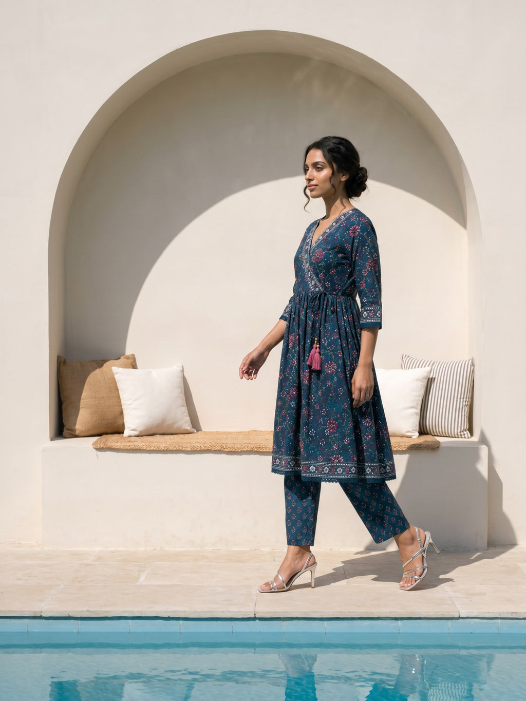 Philauri Women Floral Printed Angrakha Pure Cotton Kurta with Trousers & With Dupatta