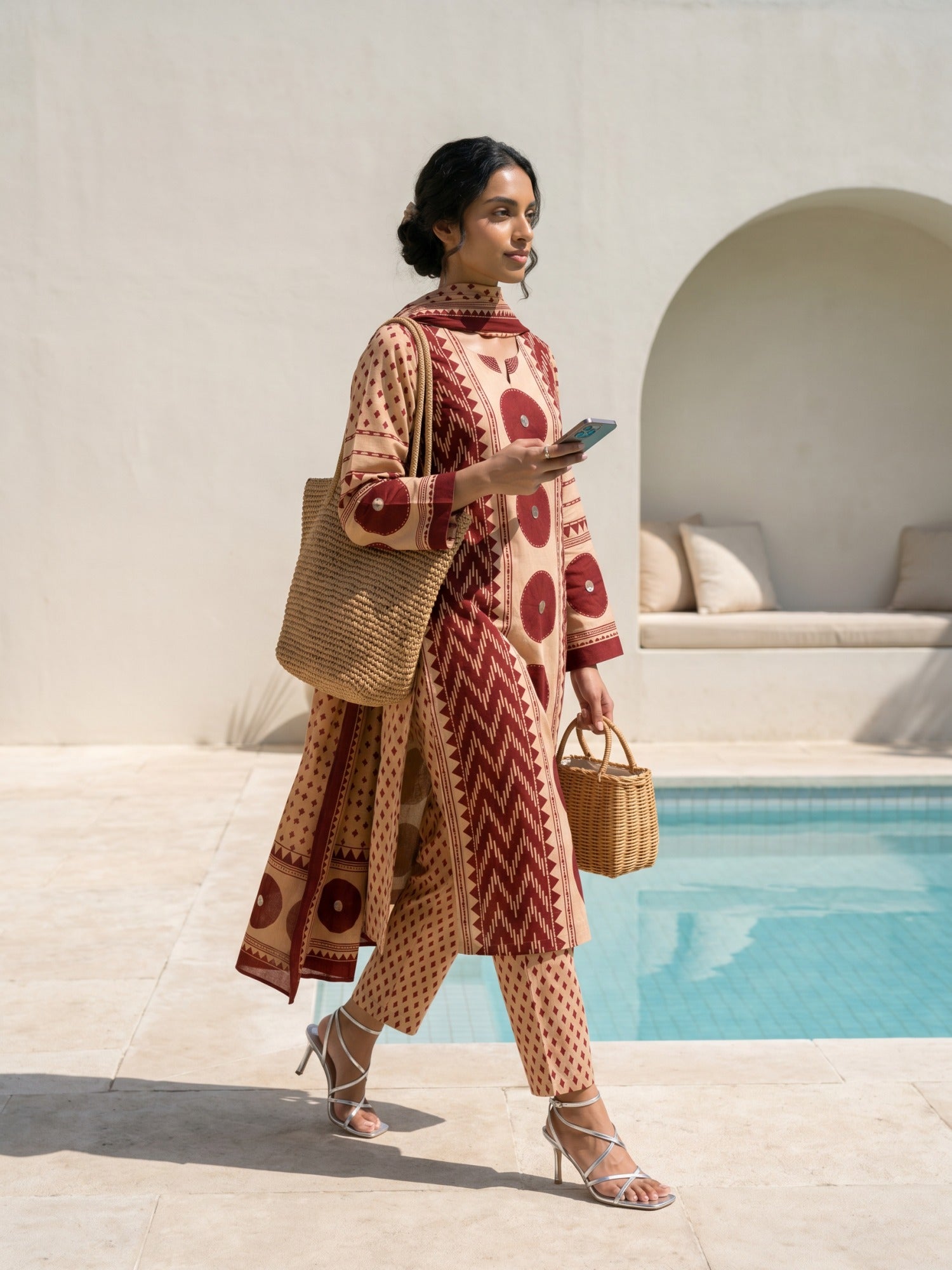 Philauri Women Printed Regular Pure Cotton Kurta with Trousers & With Dupatta