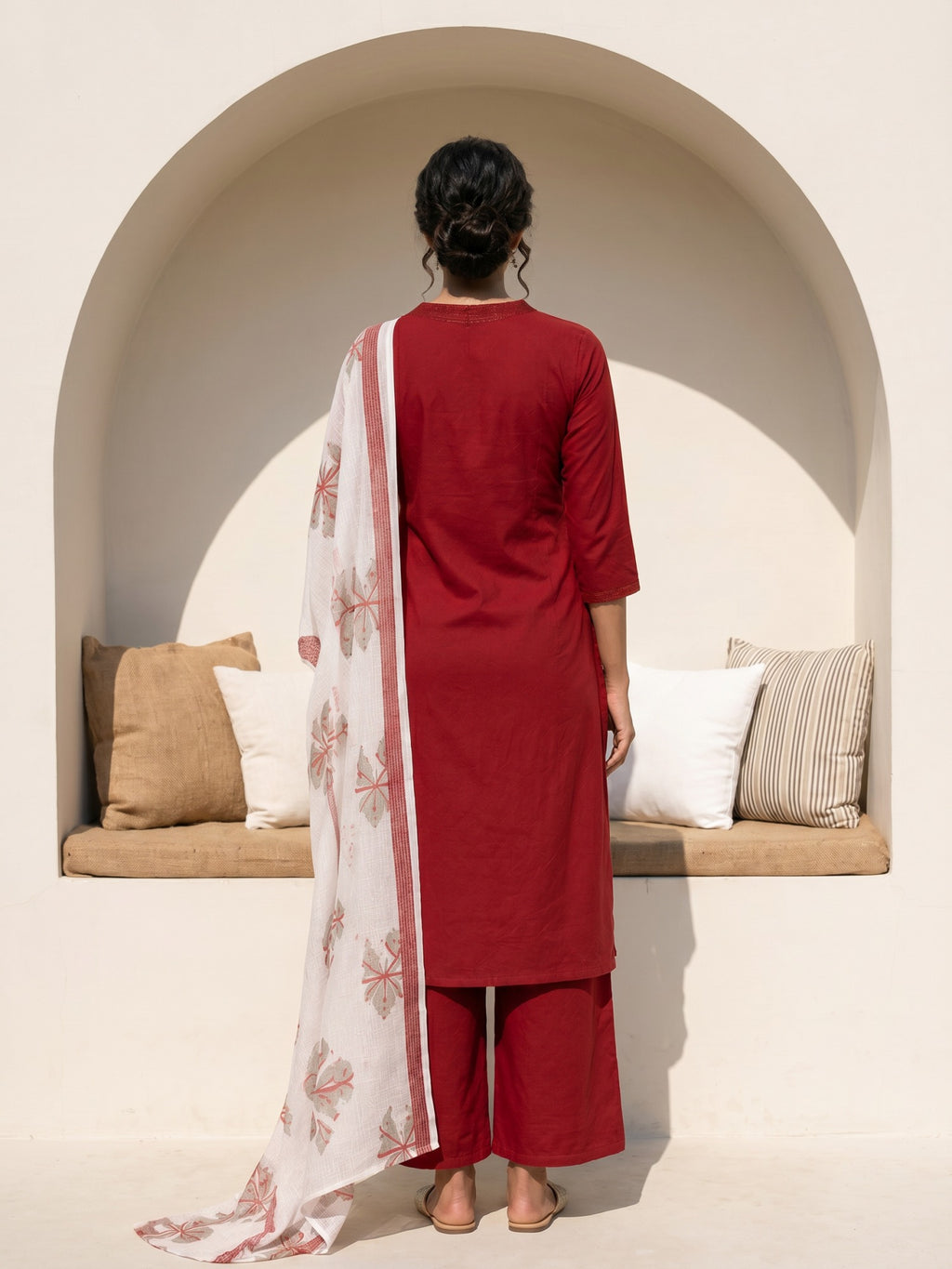 Philauri Women Floral Embroidered Regular Thread Work Pure Cotton Kurta with Palazzos & With Dupatta