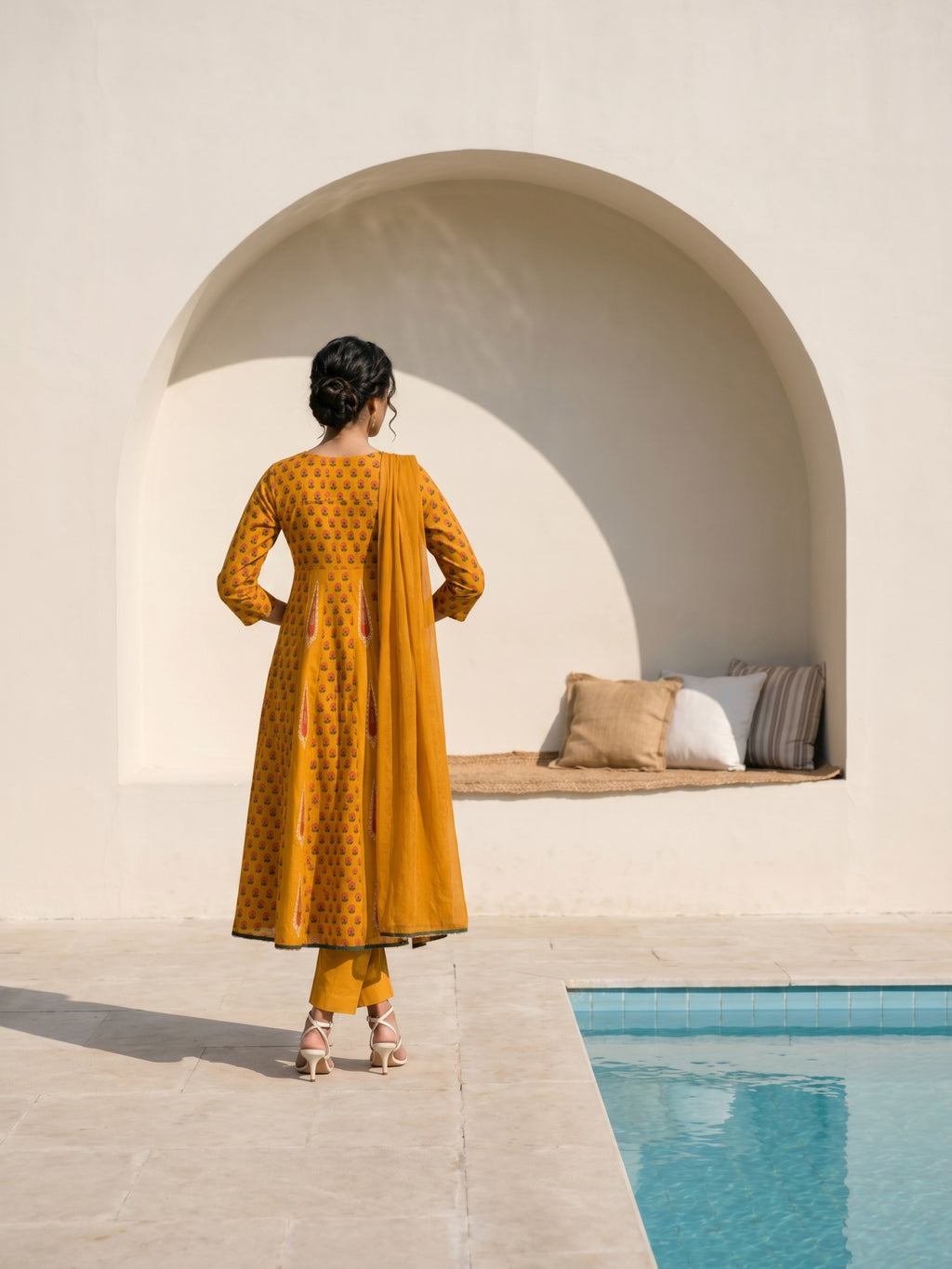 Philauri Women Ethnic Motifs Printed Regular Thread Work Pure Cotton Kurta with Trousers & With Dupatta