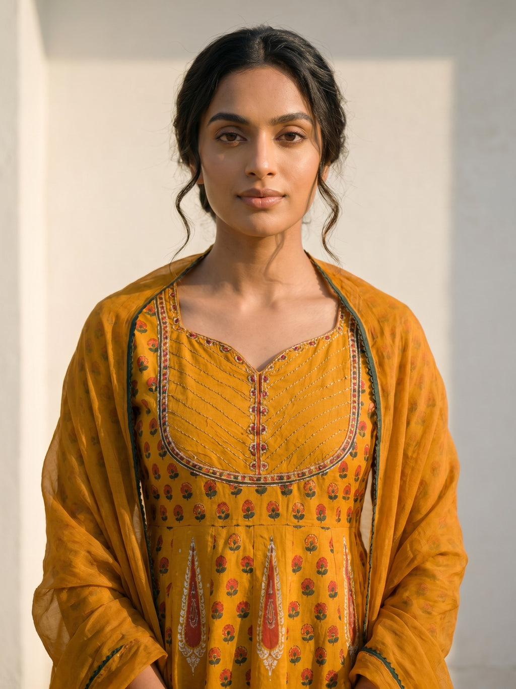 Philauri Women Ethnic Motifs Printed Regular Thread Work Pure Cotton Kurta with Trousers & With Dupatta