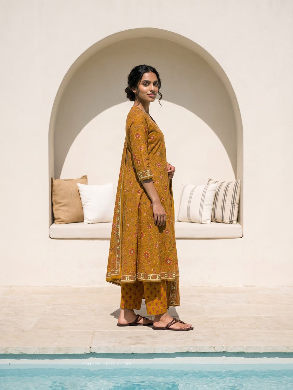 Philauri Women Floral Printed Angrakha Pure Cotton Kurta with Trousers & With Dupatta