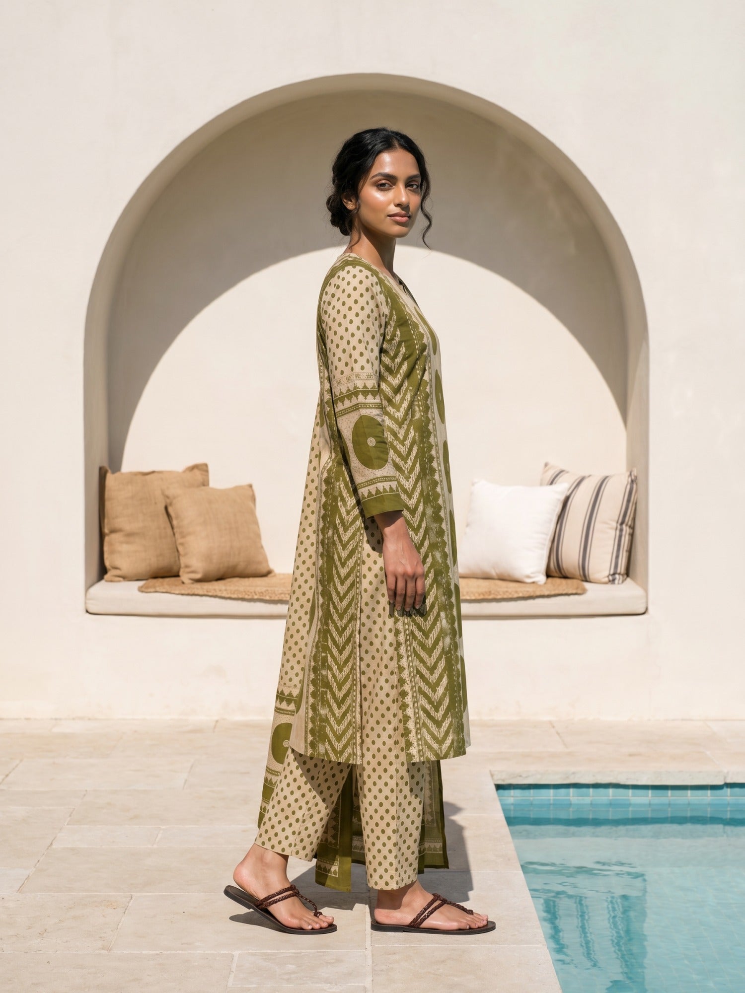 Philauri Women Printed Regular Pure Cotton Kurta with Trousers & With Dupatta