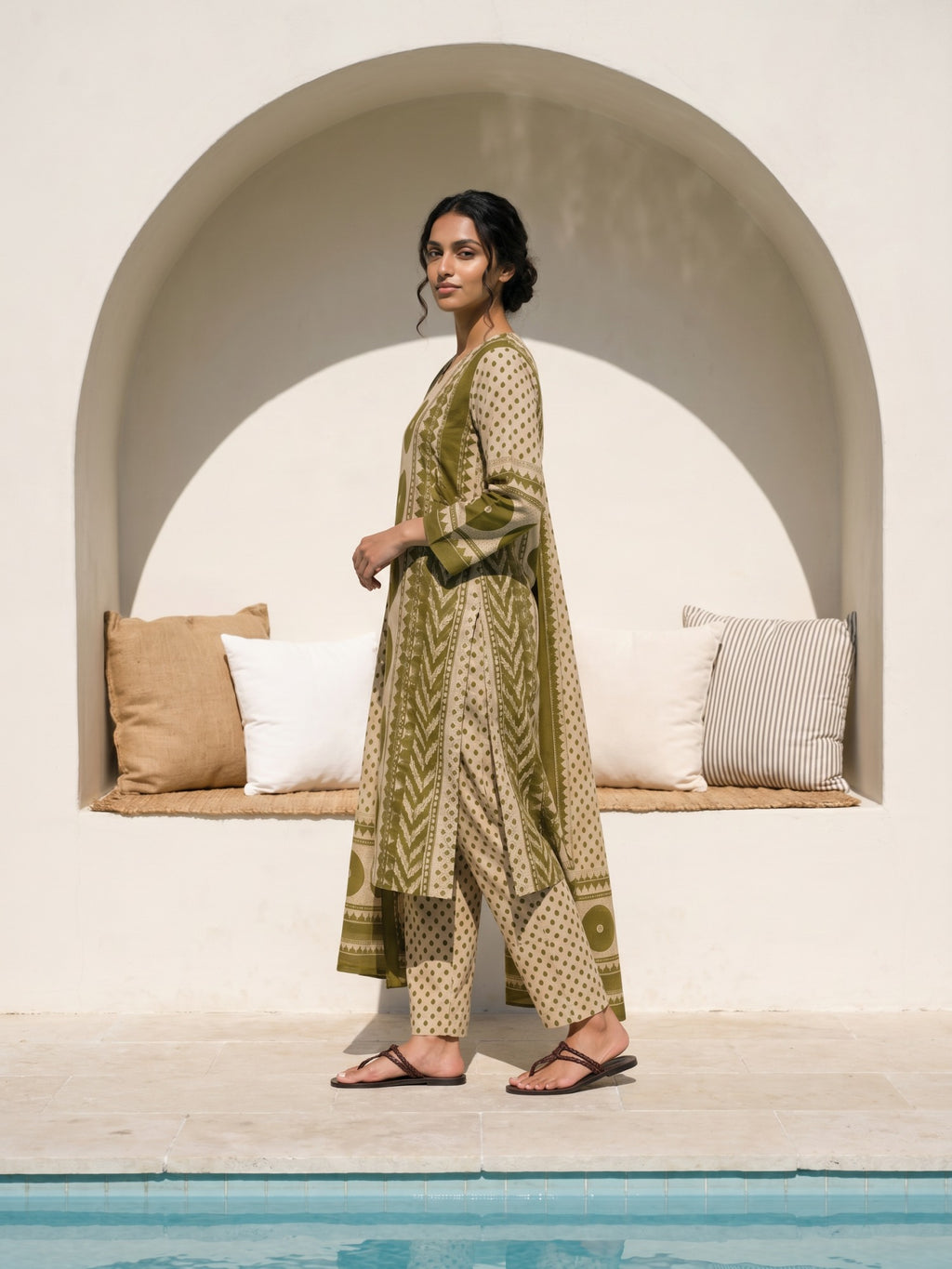 Philauri Women Printed Regular Pure Cotton Kurta with Trousers & With Dupatta
