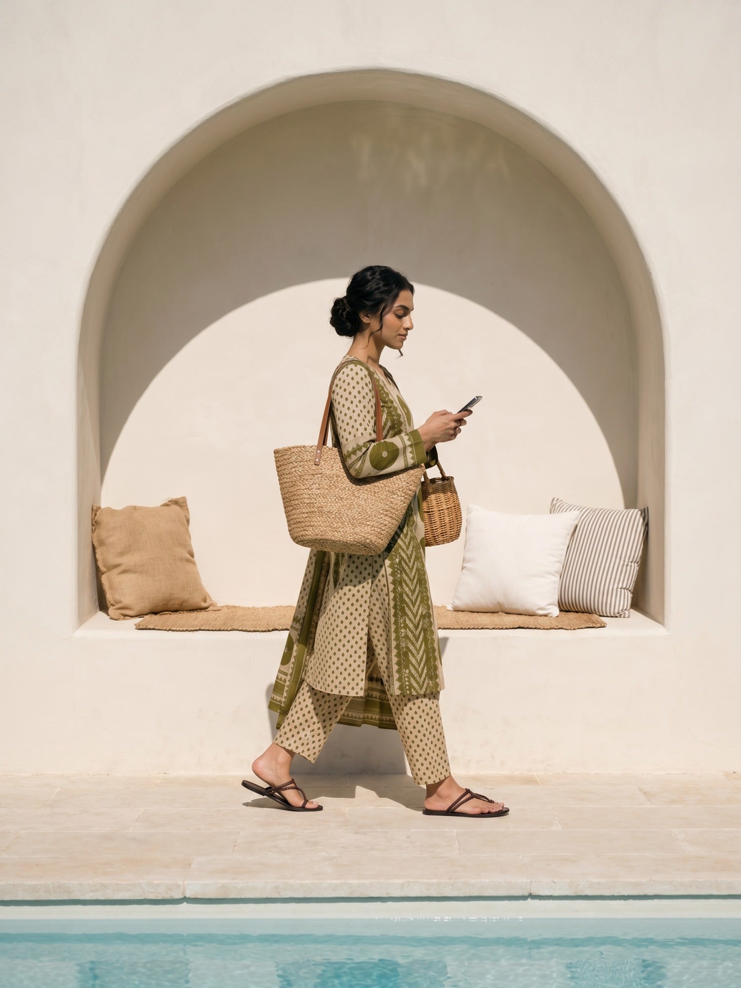 Philauri Women Printed Regular Pure Cotton Kurta with Trousers & With Dupatta