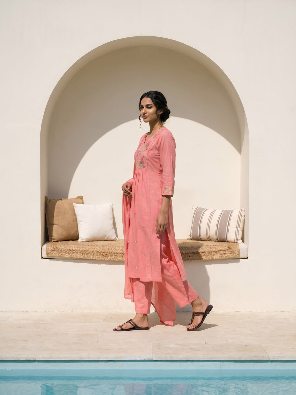 Philauri Women Floral Embroidered Empire Thread Work Pure Cotton Kurta with Trousers & With Dupatta