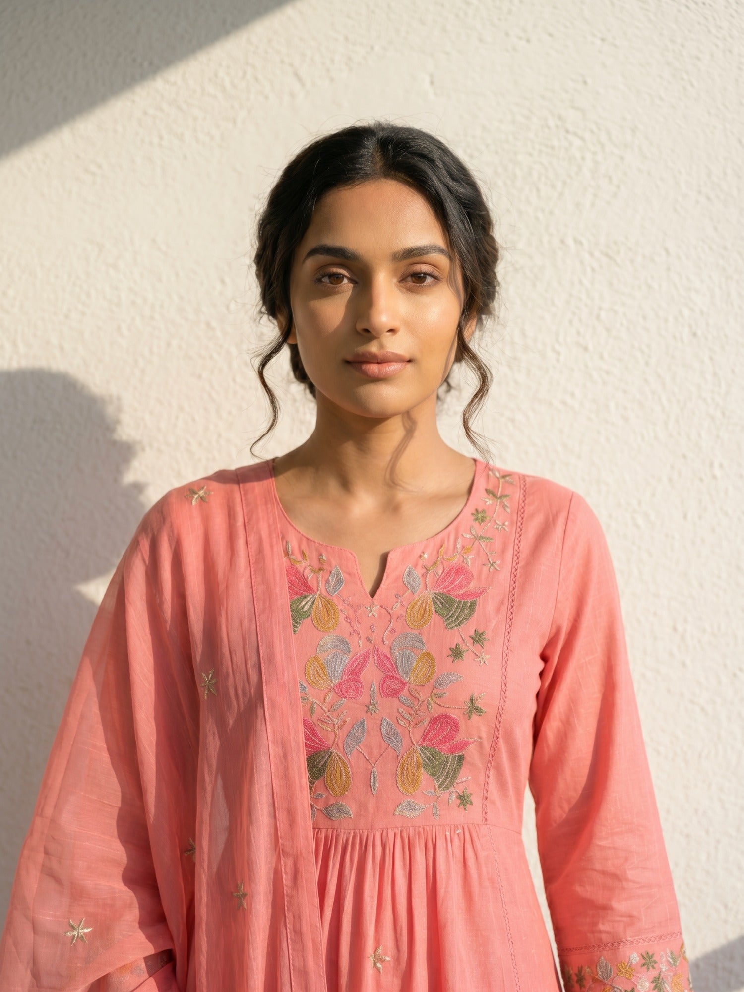 Philauri Women Floral Embroidered Empire Thread Work Pure Cotton Kurta with Trousers & With Dupatta