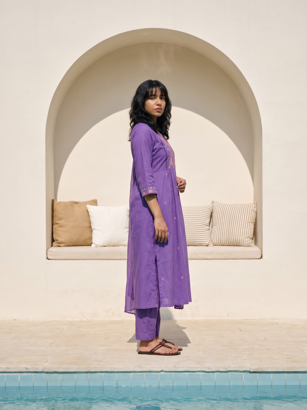 Philauri Women Floral Embroidered Empire Thread Work Pure Cotton Kurta with Trousers & With Dupatta