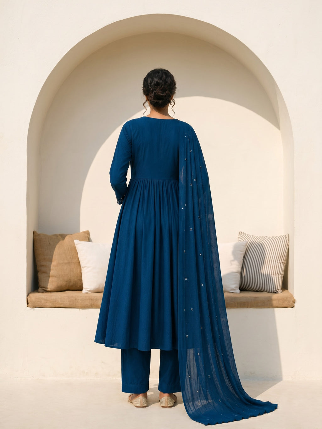 Philauri Women Ethnic Motifs Embroidered Empire Thread Work Pure Cotton Kurta with Trousers & With Dupatta