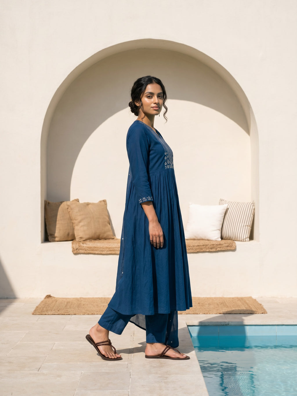 Philauri Women Ethnic Motifs Embroidered Empire Thread Work Pure Cotton Kurta with Trousers & With Dupatta