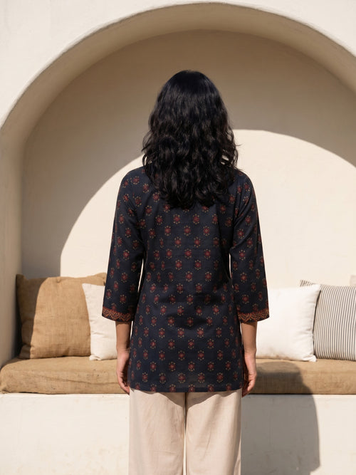Philauri Ethnic Motifs Printed V-Neck Pure Cotton Kurti