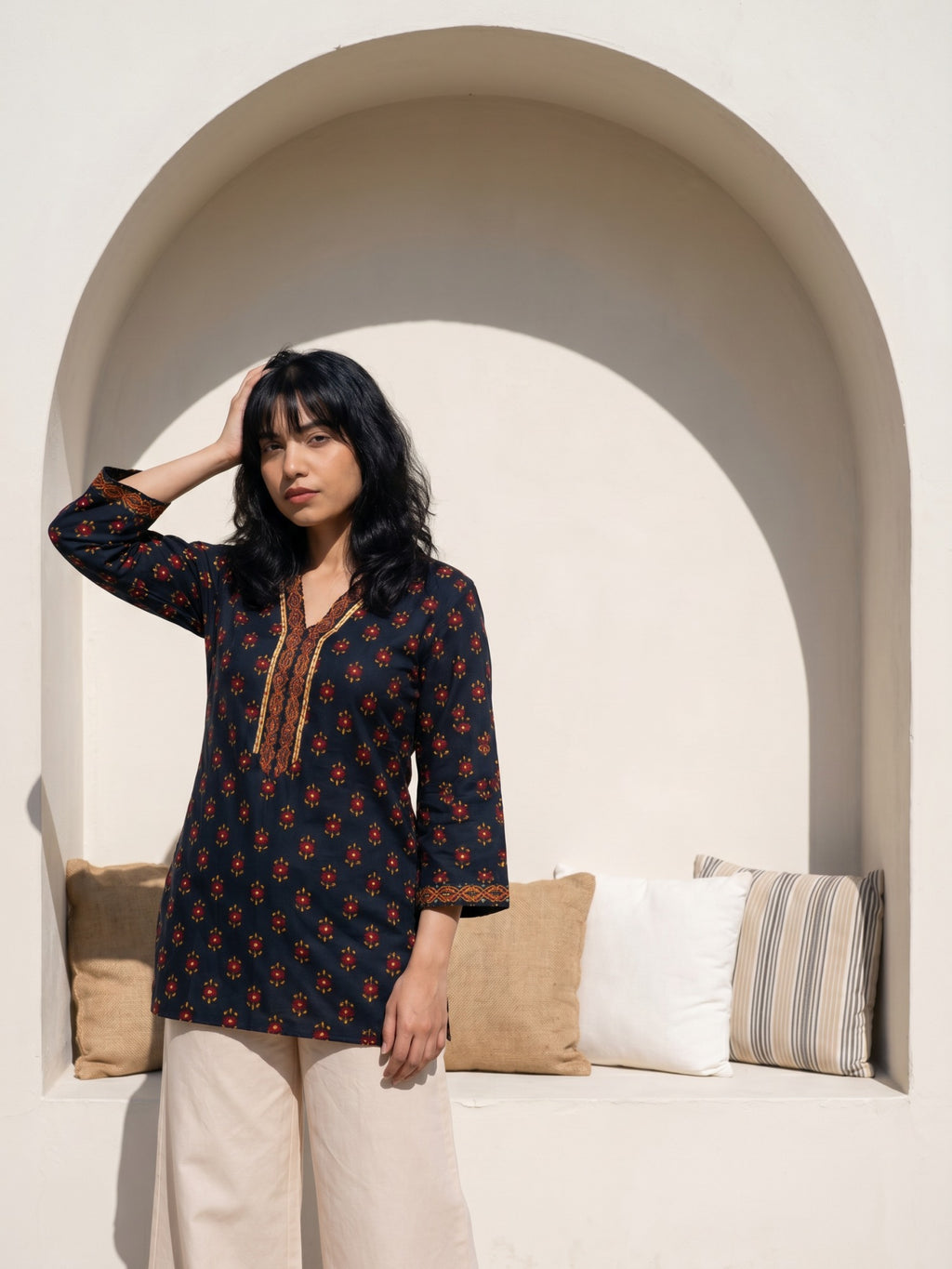 Philauri Ethnic Motifs Printed V-Neck Pure Cotton Kurti