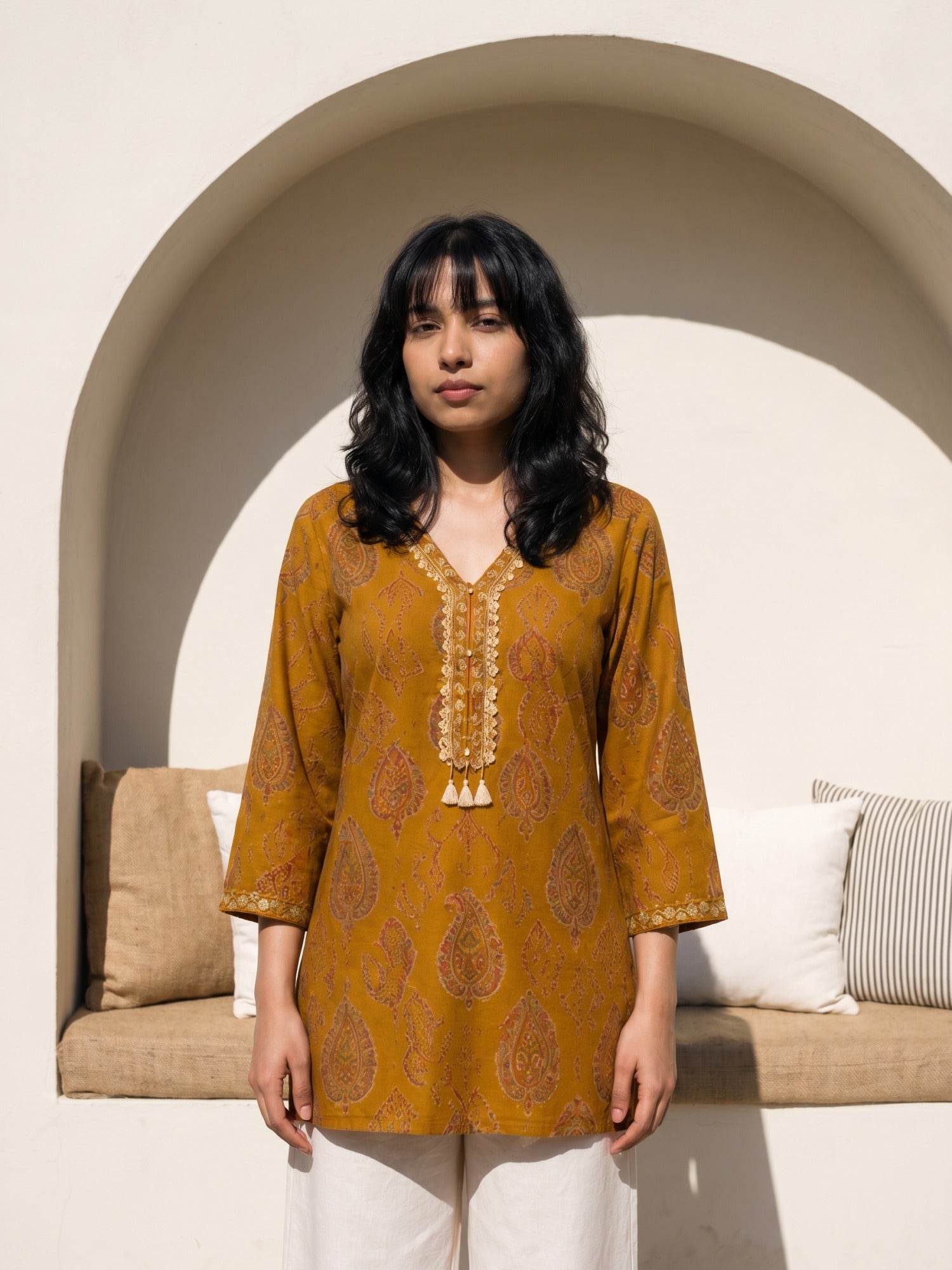 Philauri Paisley Printed V-Neck Thread Work Pure Cotton Thread Work Kurti